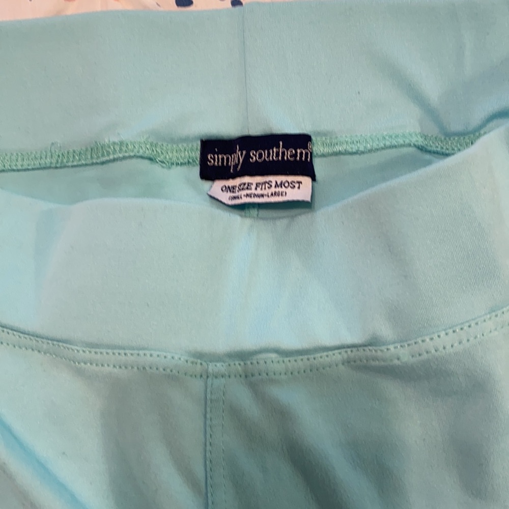 Capris - Picture 2 of 9